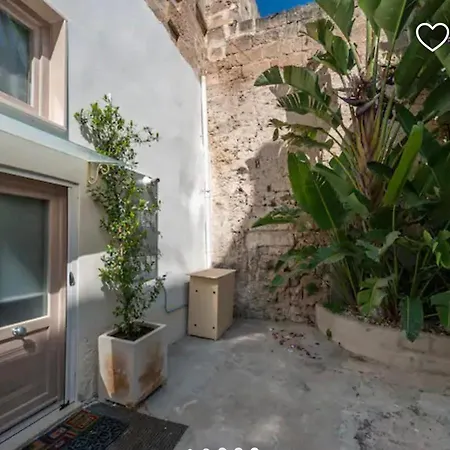 Volta Al Centro Via Roccamara *