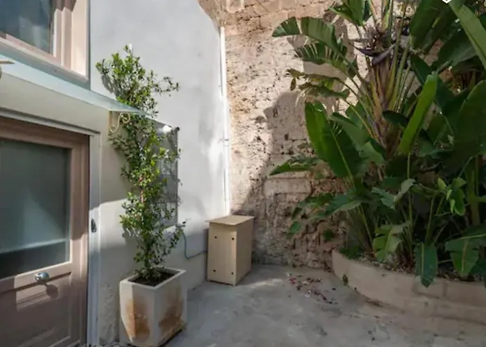 Volta Al Centro Via Roccamara *